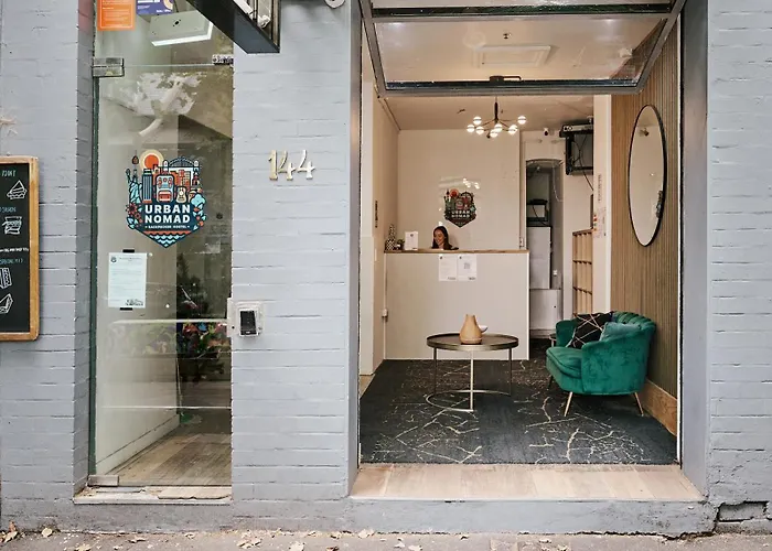 Hostel Urban Nomad Potts Point - 18 To 39 Only Sydney